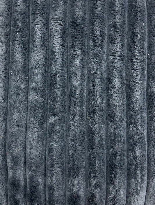 Ragnar Gray Sofa, Loveseat, and Lounger Classic Furniture MFG