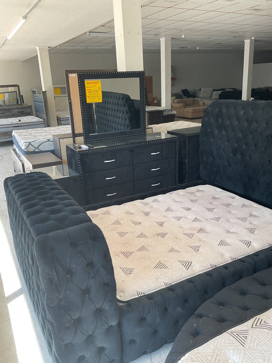 Queen Used Tv Bedroom Set Crown Mark