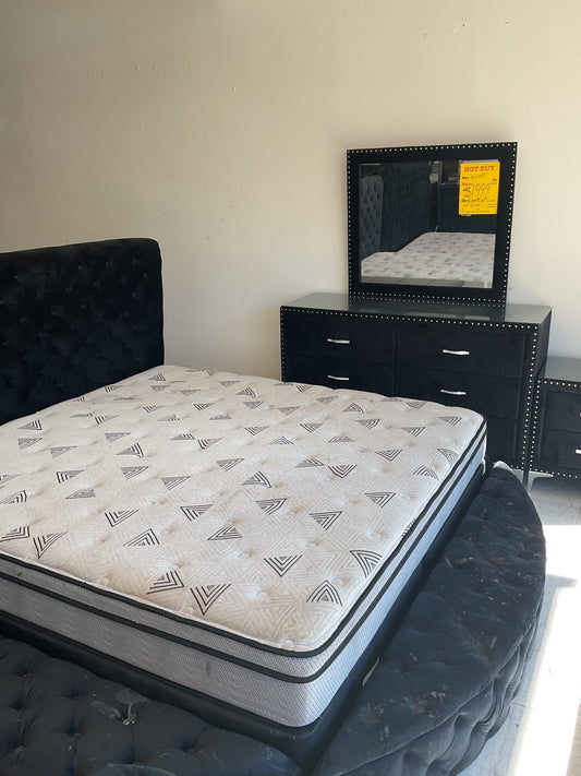 King Used Storage Bedroom Set Crown Mark