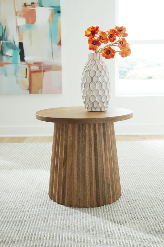 Ceilby Accent Table Signature Design by Ashley®