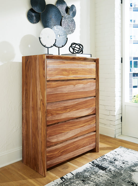 Dressonni Five Drawer Chest Signature Design by Ashley®