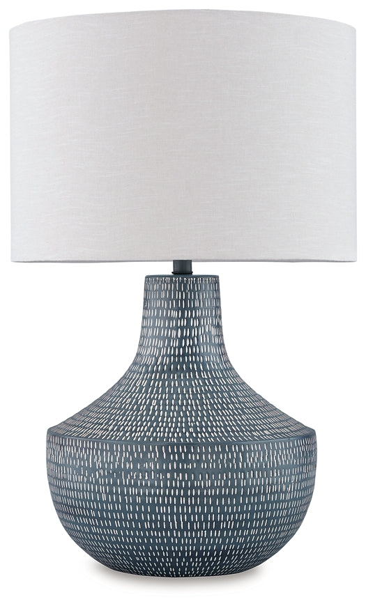 Schylarmont Metal Table Lamp (1/CN) Signature Design by Ashley®