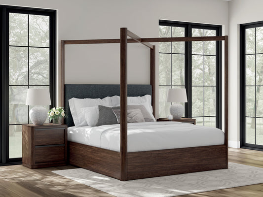 Dilenno King Canopy Bed Signature Design by Ashley®