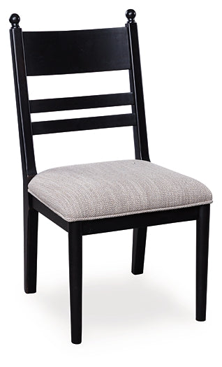 Greddinton Dining UPH Side Chair (2/CN) Signature Design by Ashley®