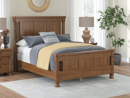 Rowlenstown Queen Poster Bed Signature Design by Ashley®