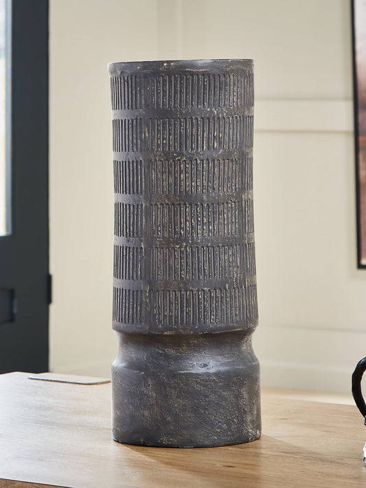 Beninworth Vase Signature Design by Ashley®