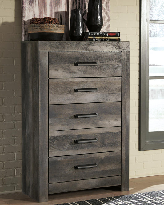 Wynnlow Five Drawer Chest Signature Design by Ashley®