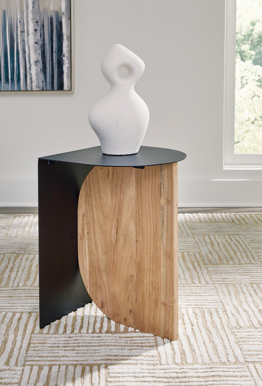 Ladgate Accent Table Signature Design by Ashley®