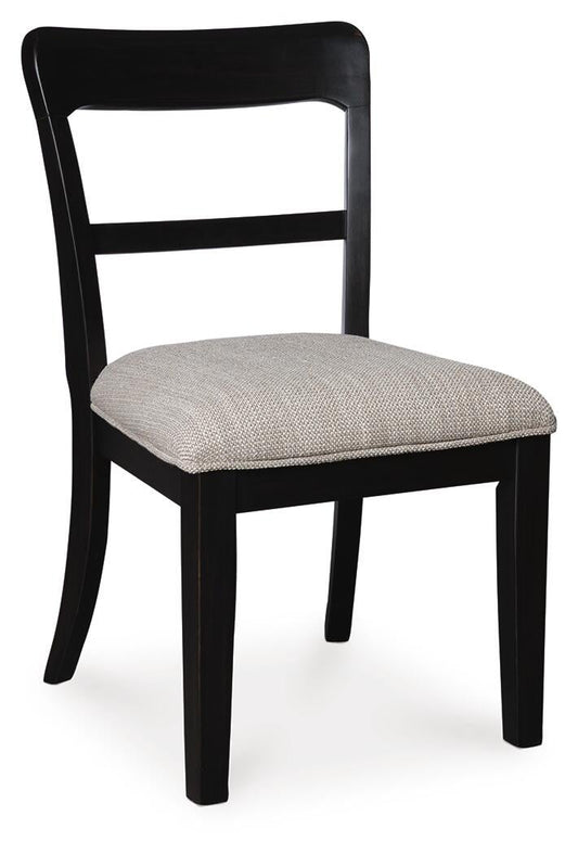 Greddinton Dining UPH Side Chair (2/CN) Signature Design by Ashley®
