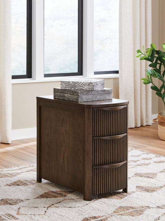 Camdill Chair Side End Table Signature Design by Ashley®