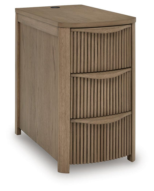Camdill Chair Side End Table Signature Design by Ashley®