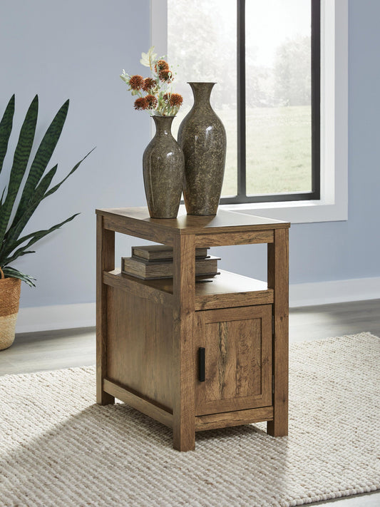 Fendenmore Chair Side End Table Signature Design by Ashley®