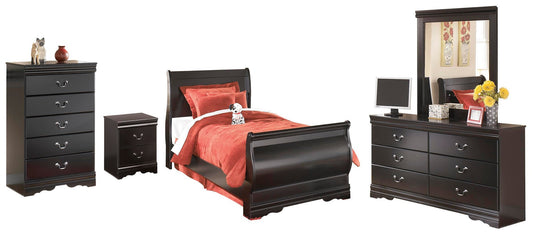 Huey Vineyard Sleigh Bed With Mirrored Dresser, Chest And Nightstand Signature Design by Ashley®