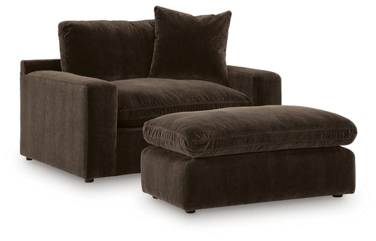 Maxton Heights Oversized Chair and Ottoman Benchcraft®