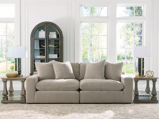 Maxton Heights 2-Piece Sectional Sofa Benchcraft®