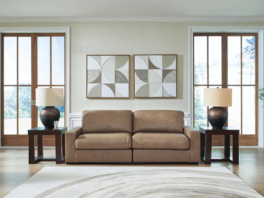 Veronella 2-Piece Sectional Sofa Benchcraft®