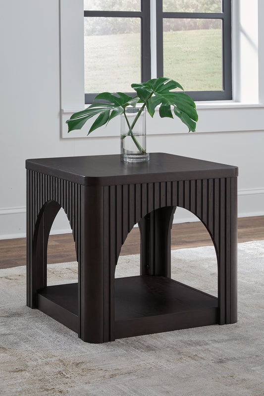 Yellink Square End Table Signature Design by Ashley®