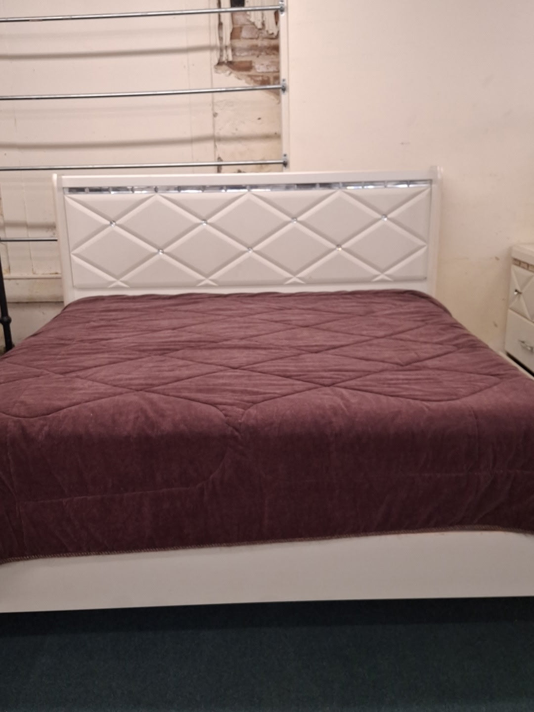 Used White King Bedroom Set Trading Post