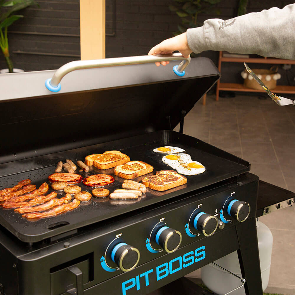 Deluxe Pitboss 4 Burner Griddle w/Shelves Pitboss