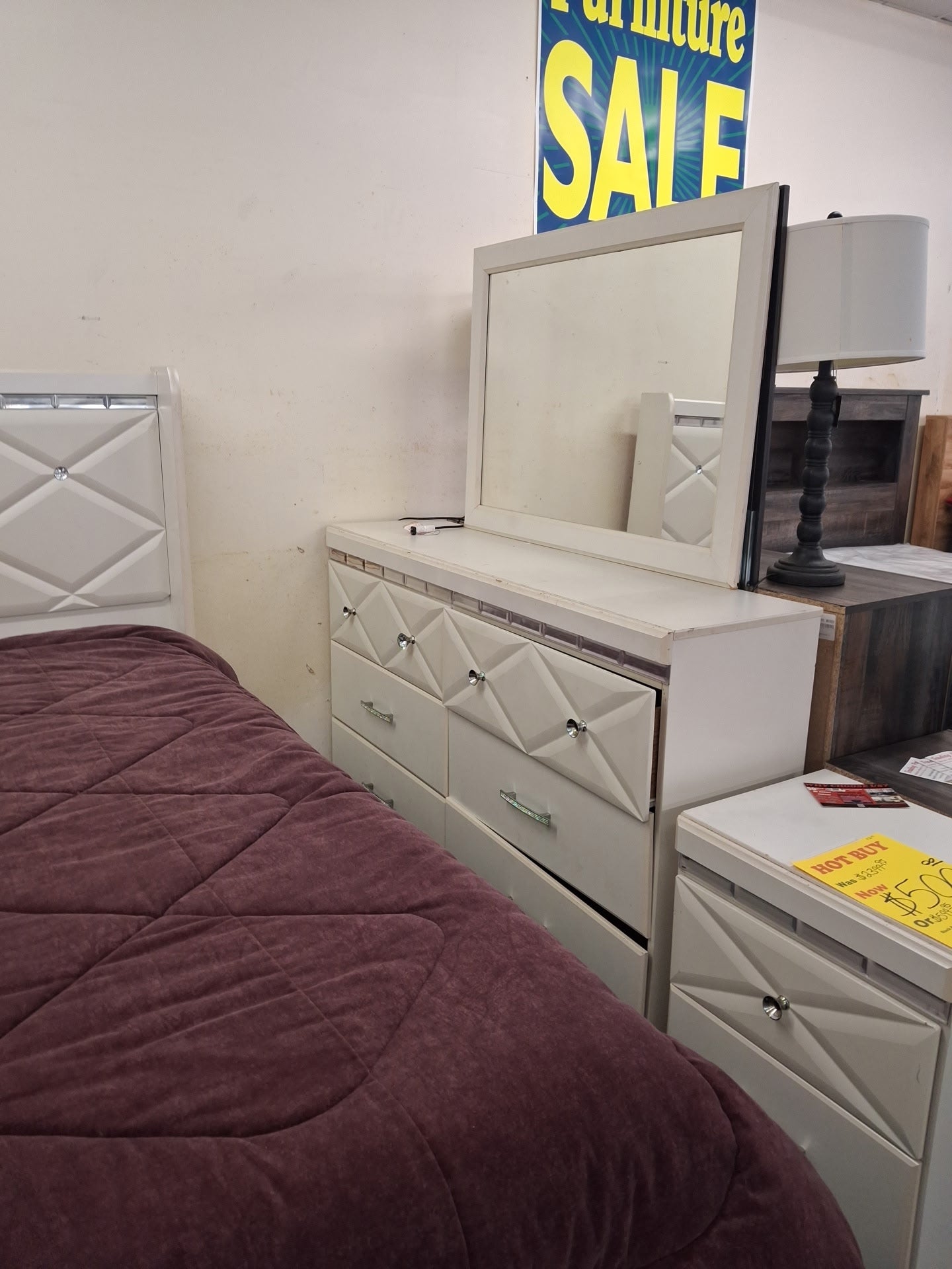 Used White King Bedroom Set Trading Post