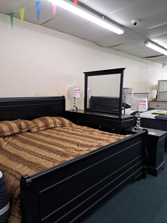 Black Used Sleigh Bedroom Set New Classic Furniture