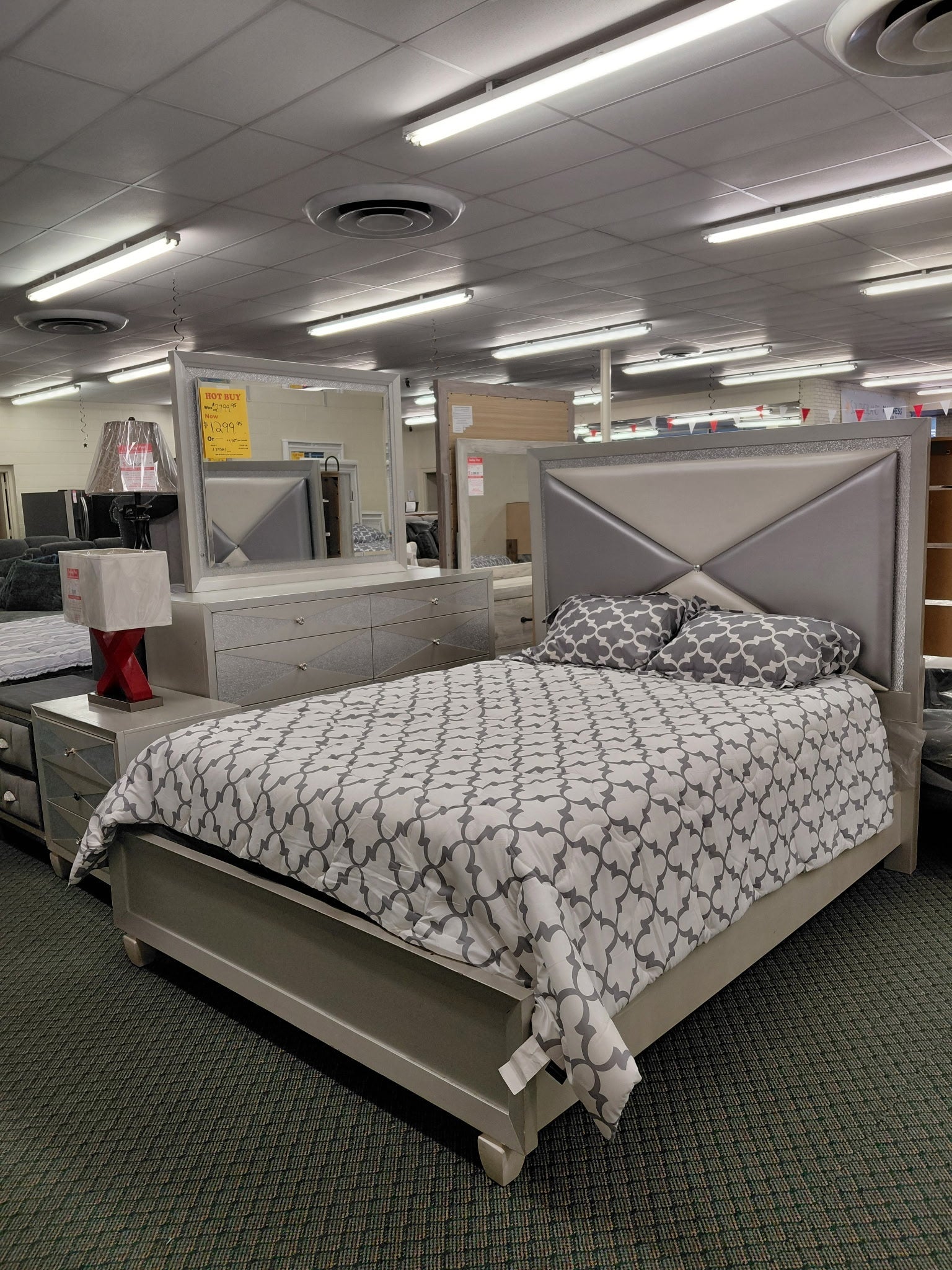 Queen Used Bedroom Set New Classic Furniture