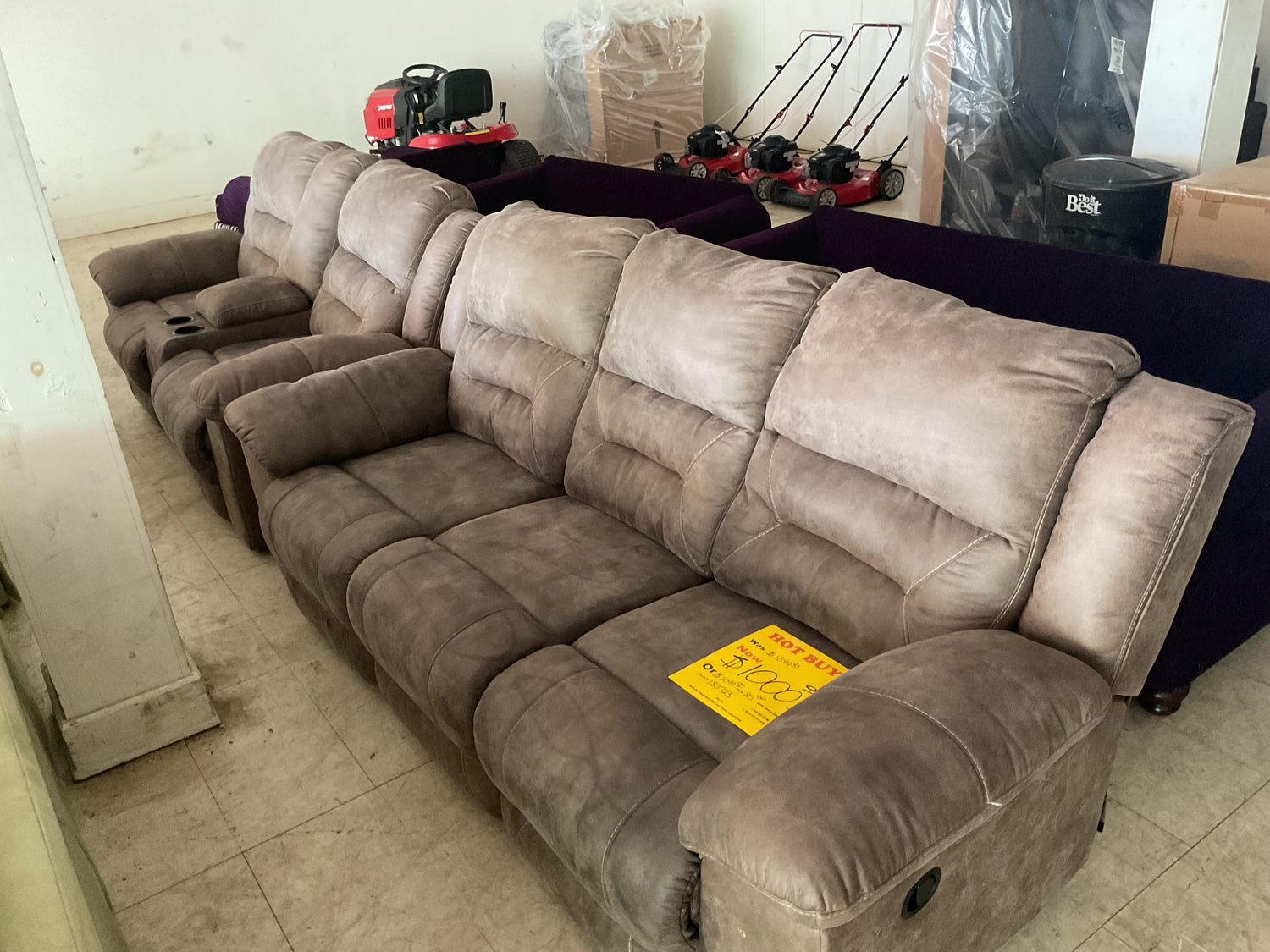 Hot Buy > Pelham