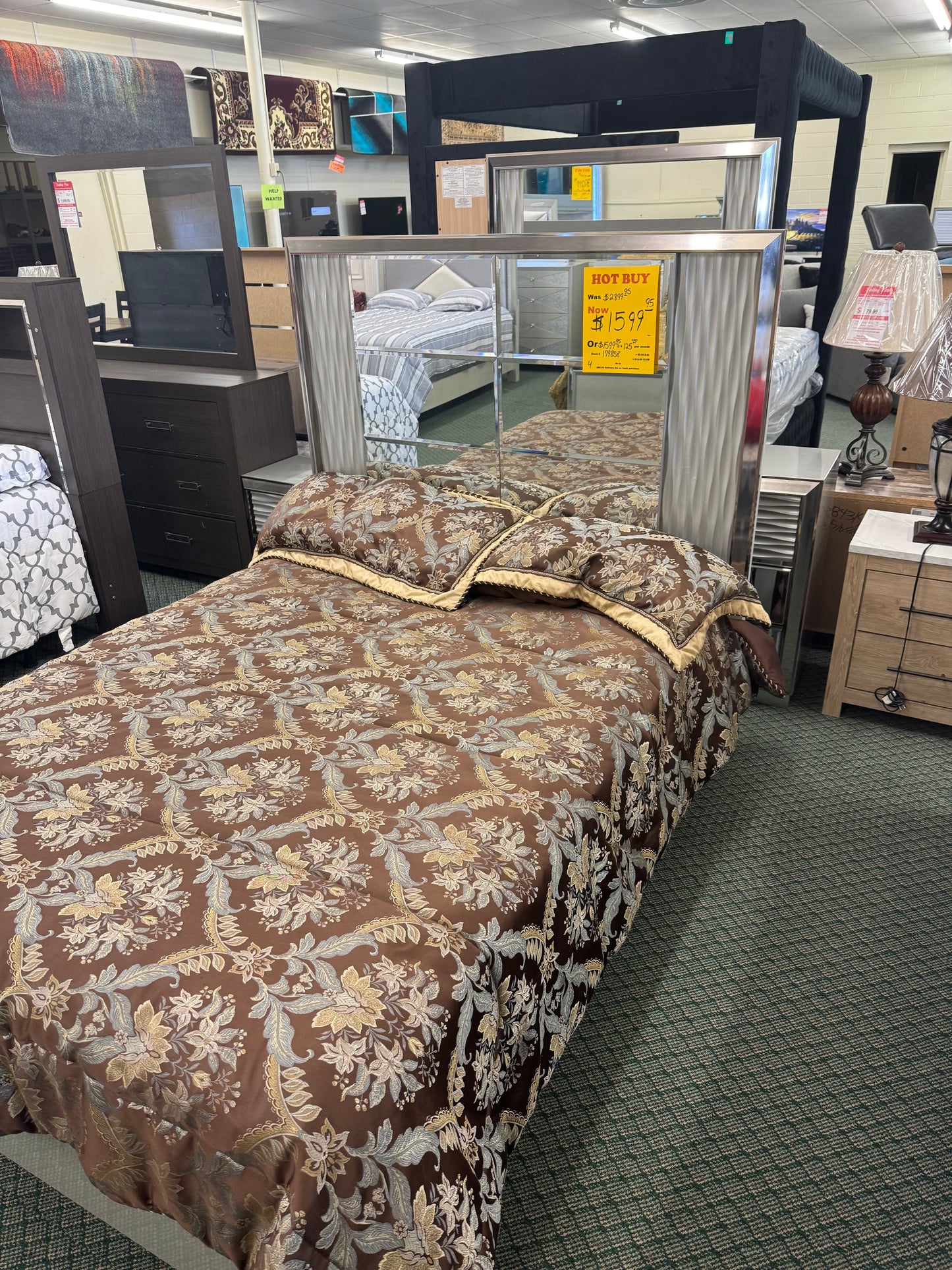 Used Mirror Bedroom Set GLOBAL FURNITURE