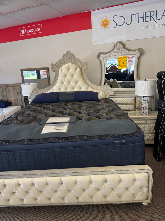 New Majesty King Bedroom Set Trading Post