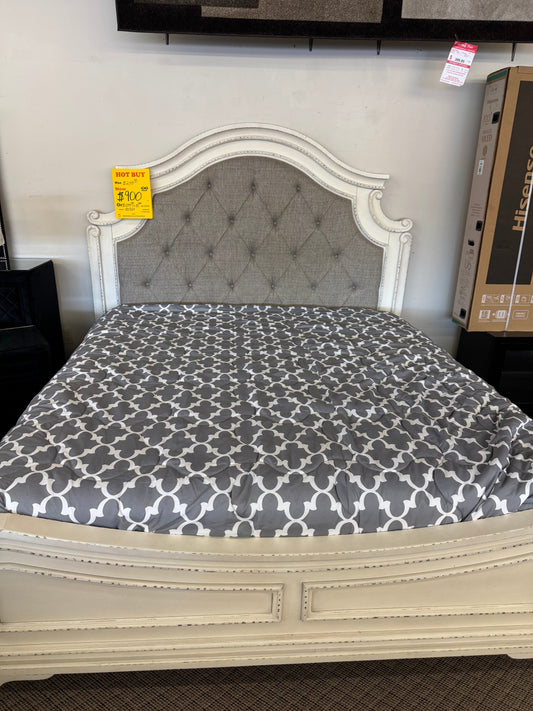 Used White King Bed Only w/ Matts Trading Post