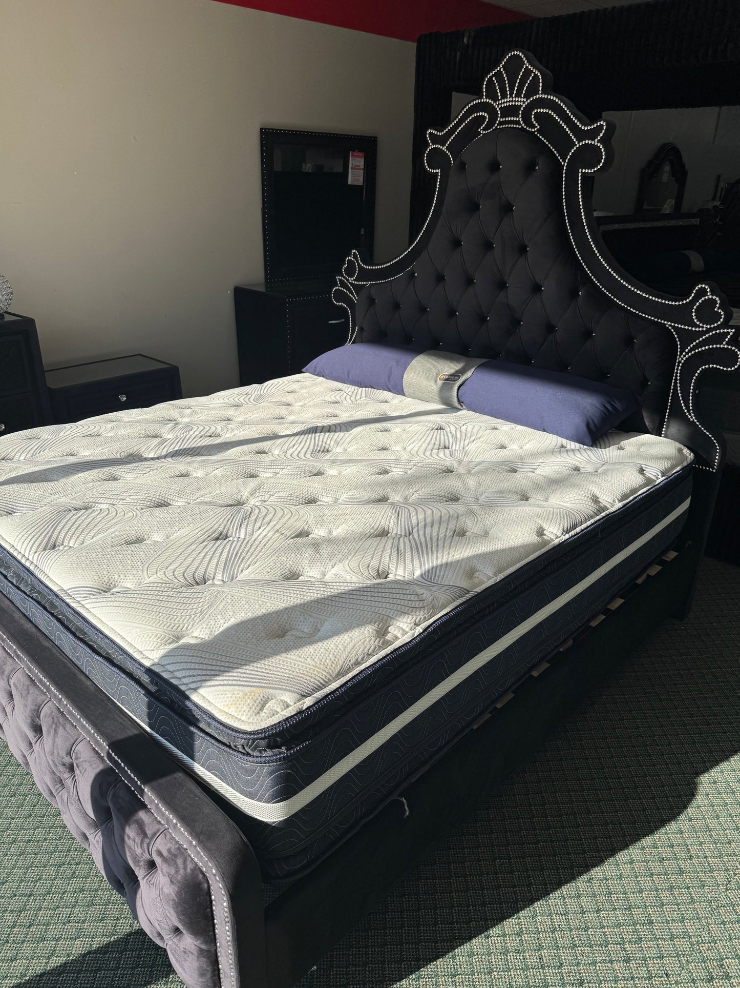 New Majesty Black Bedroom Set Trading Post