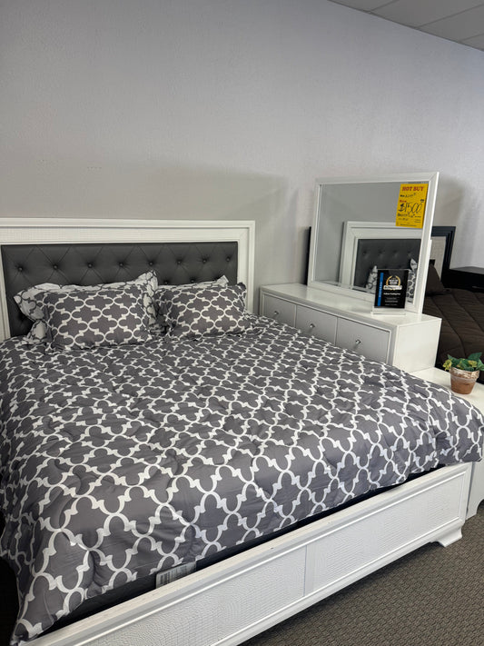 Used White Bedroom Set Trading Post