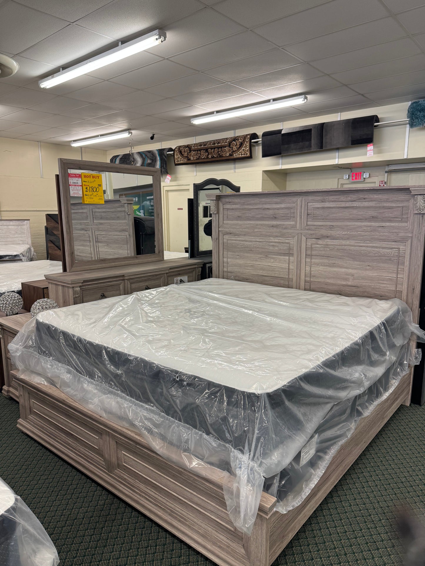 New King Grey Wooden Bedroom Set Trading Post