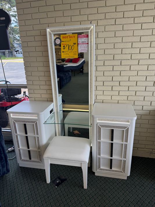 New White Vanity Trading Post