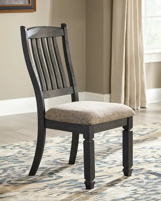 Tyler Creek Dining UPH Side Chair (2/CN) Signature Design by Ashley®
