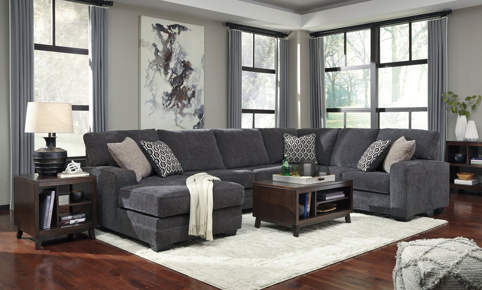 Tracling 3-Piece Sectional with Chaise Benchcraft®