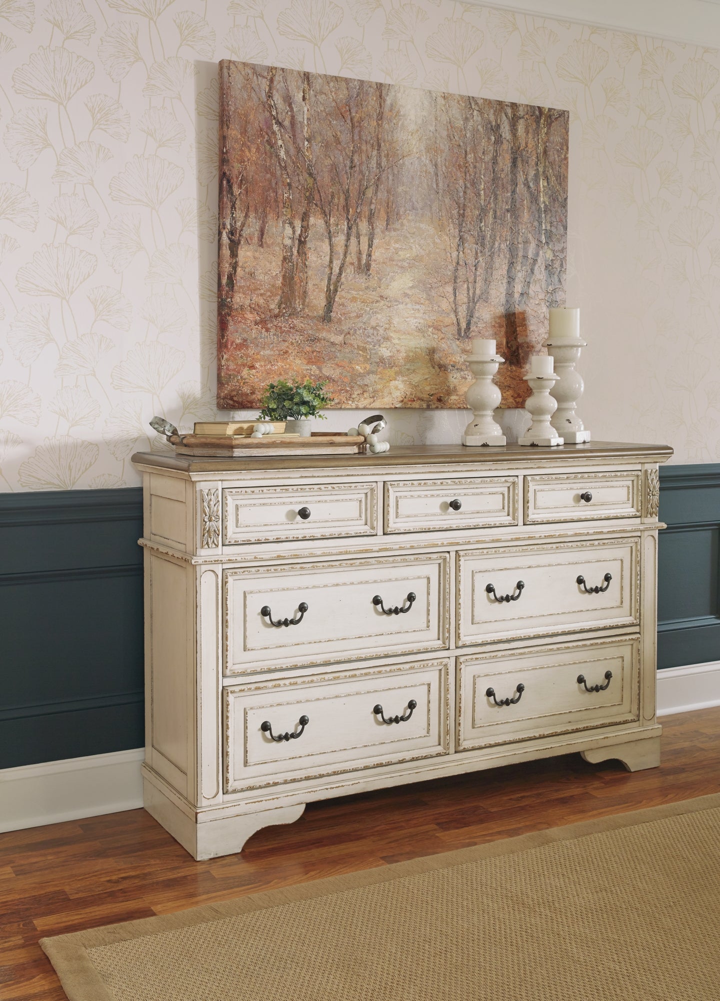 Realyn Dresser Signature Design by Ashley®