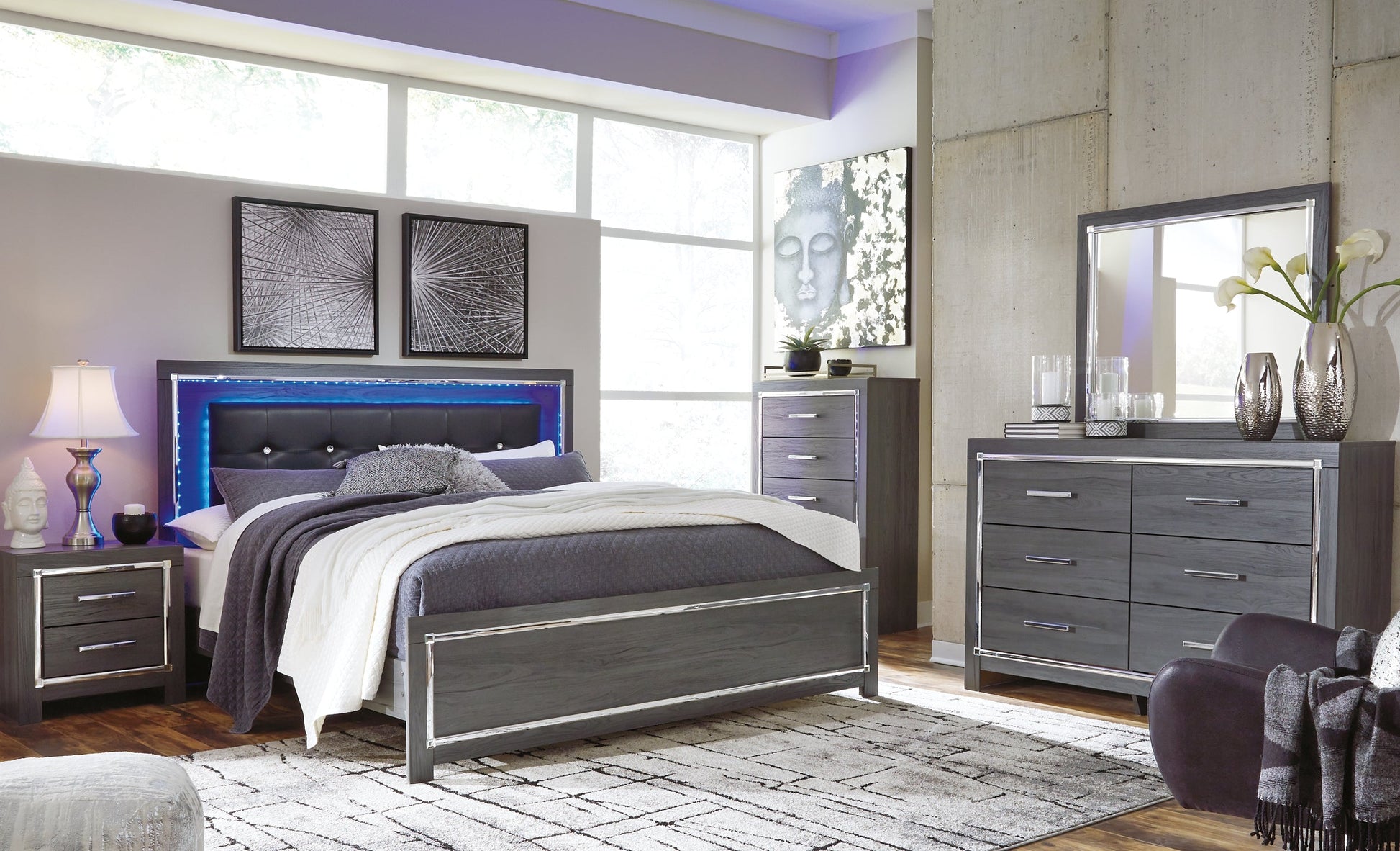 Lodanna Six Drawer Dresser Signature Design by Ashley®