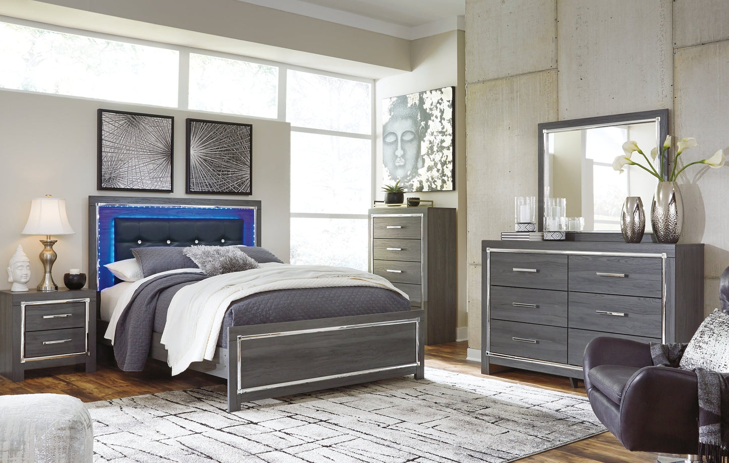 Lodanna Six Drawer Dresser Signature Design by Ashley®