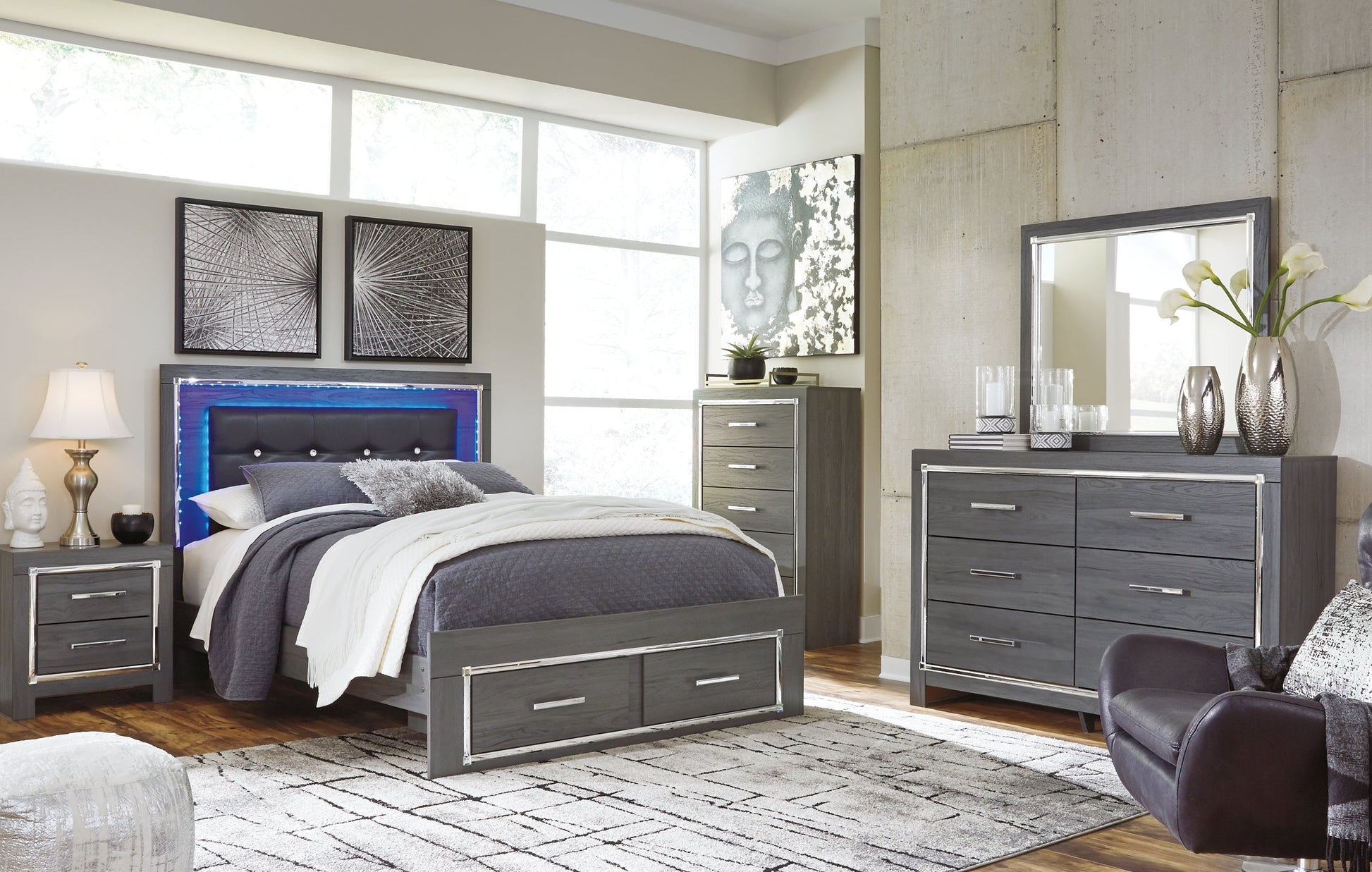 Lodanna Six Drawer Dresser Signature Design by Ashley®