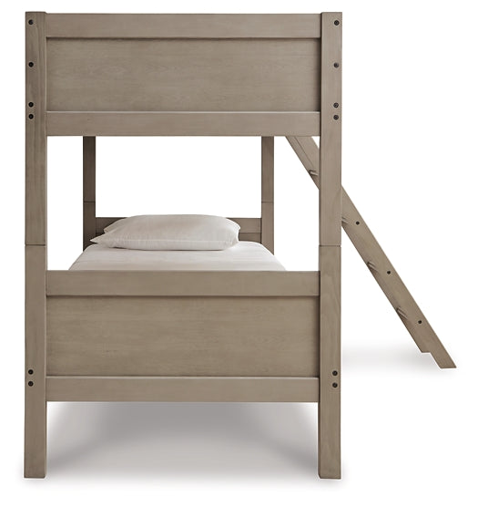 Robbinsdale /Twin Bunk Bed W/Ladder Signature Design by Ashley®