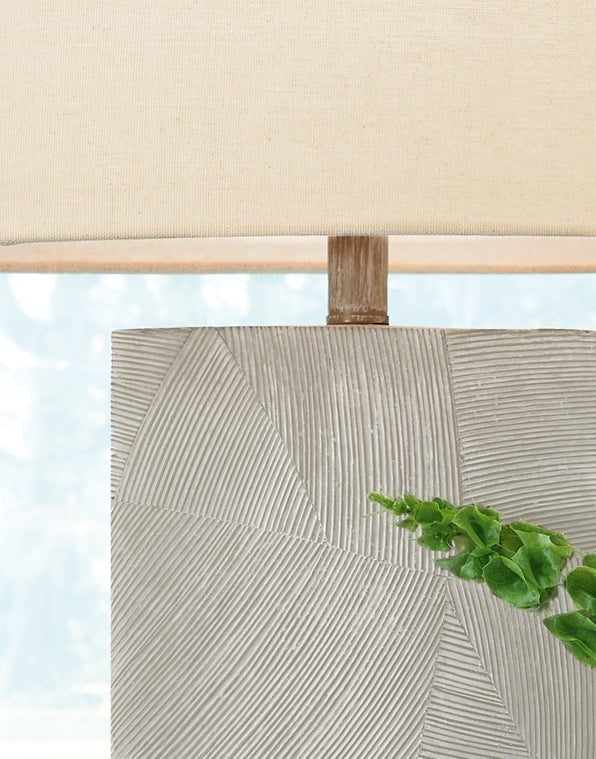 Bradard Poly Table Lamp (1/CN) Signature Design by Ashley®