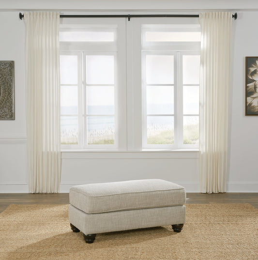 Asanti Ottoman Benchcraft®