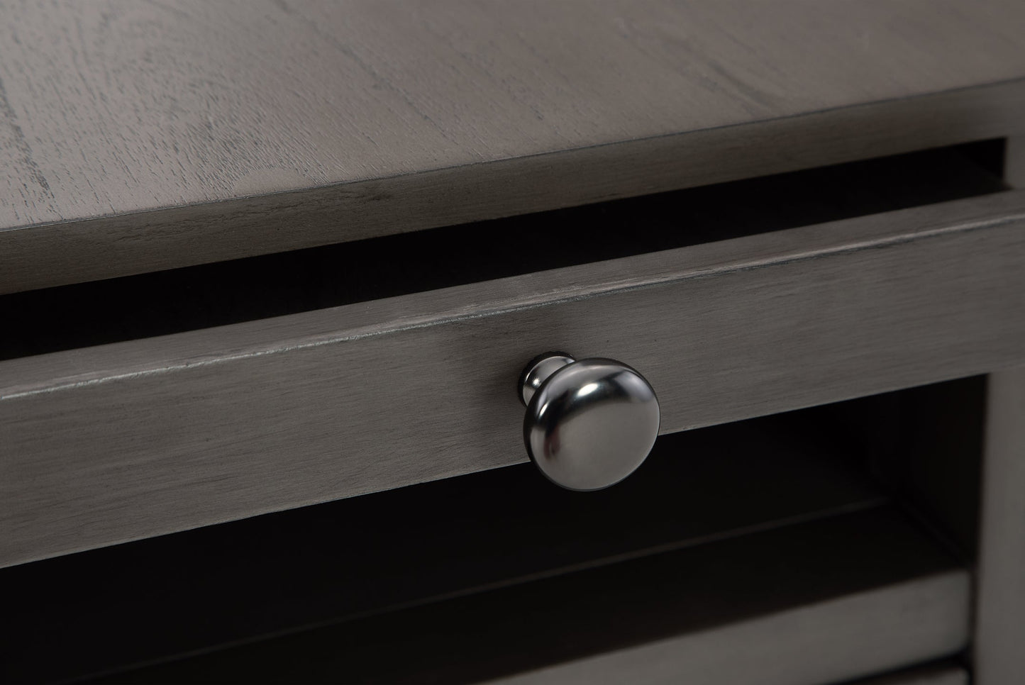 Treytown Chair Side End Table Signature Design by Ashley®