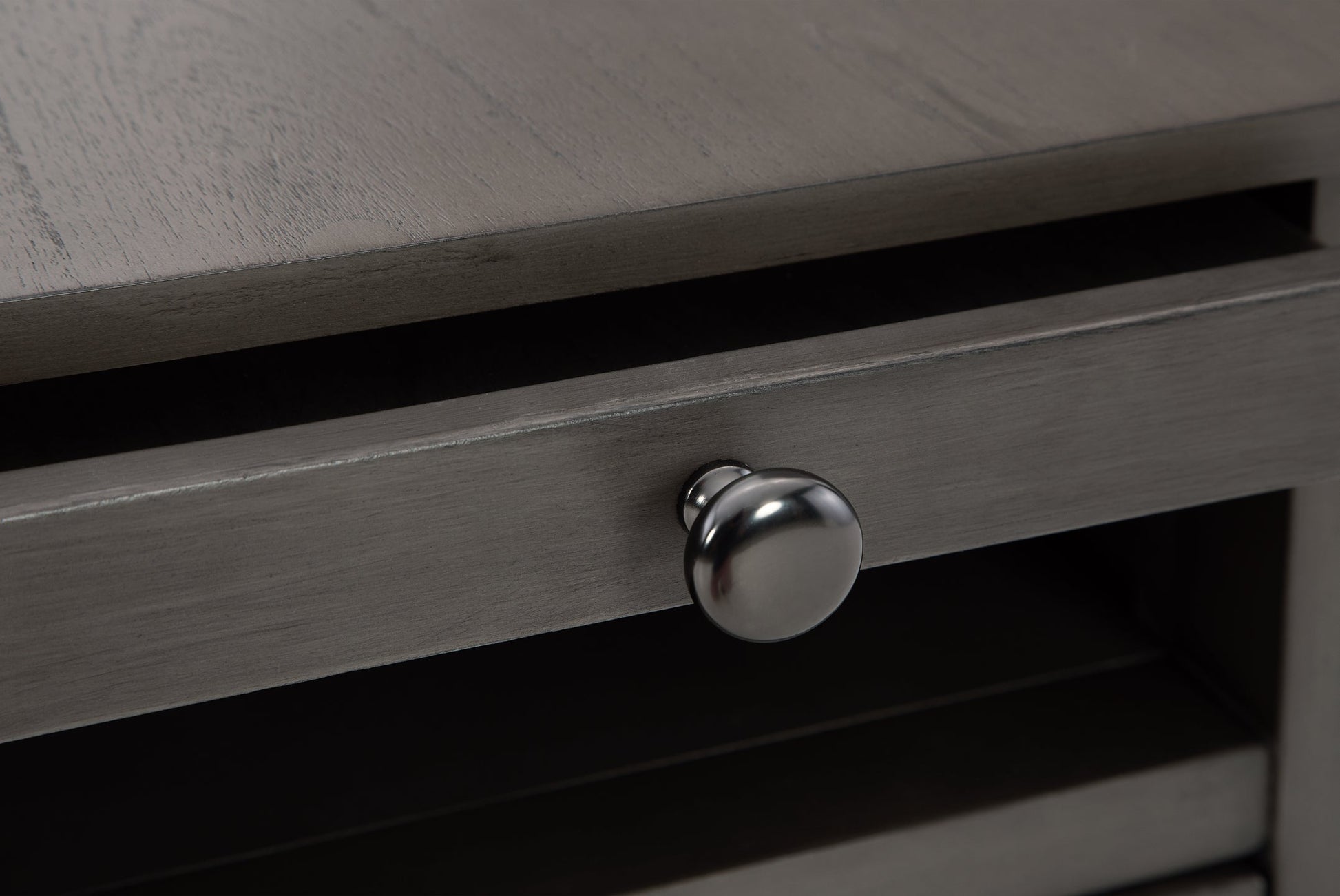 Treytown Chair Side End Table Signature Design by Ashley®