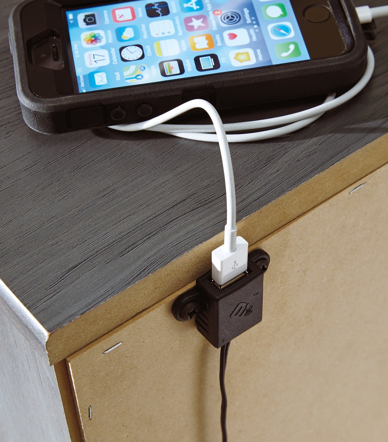 Lodanna Full Upholstered Panel Headboard Bed with Mirrored Dresser, Chest and Nightstand Signature Design by Ashley®