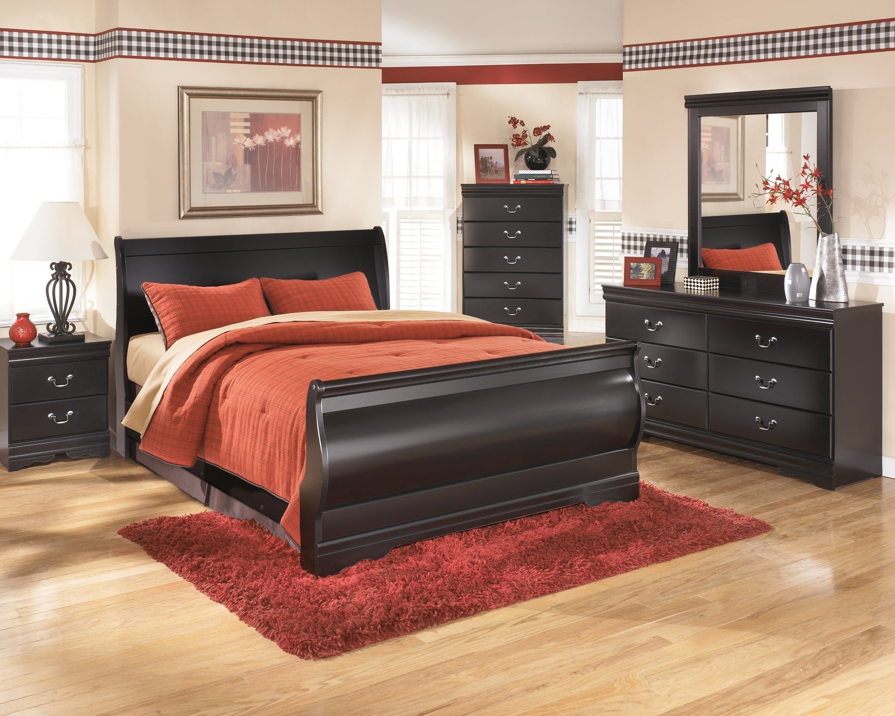 Huey Vineyard Queen Sleigh Bed with Mirrored Dresser, Chest and Nightstand Signature Design by Ashley®