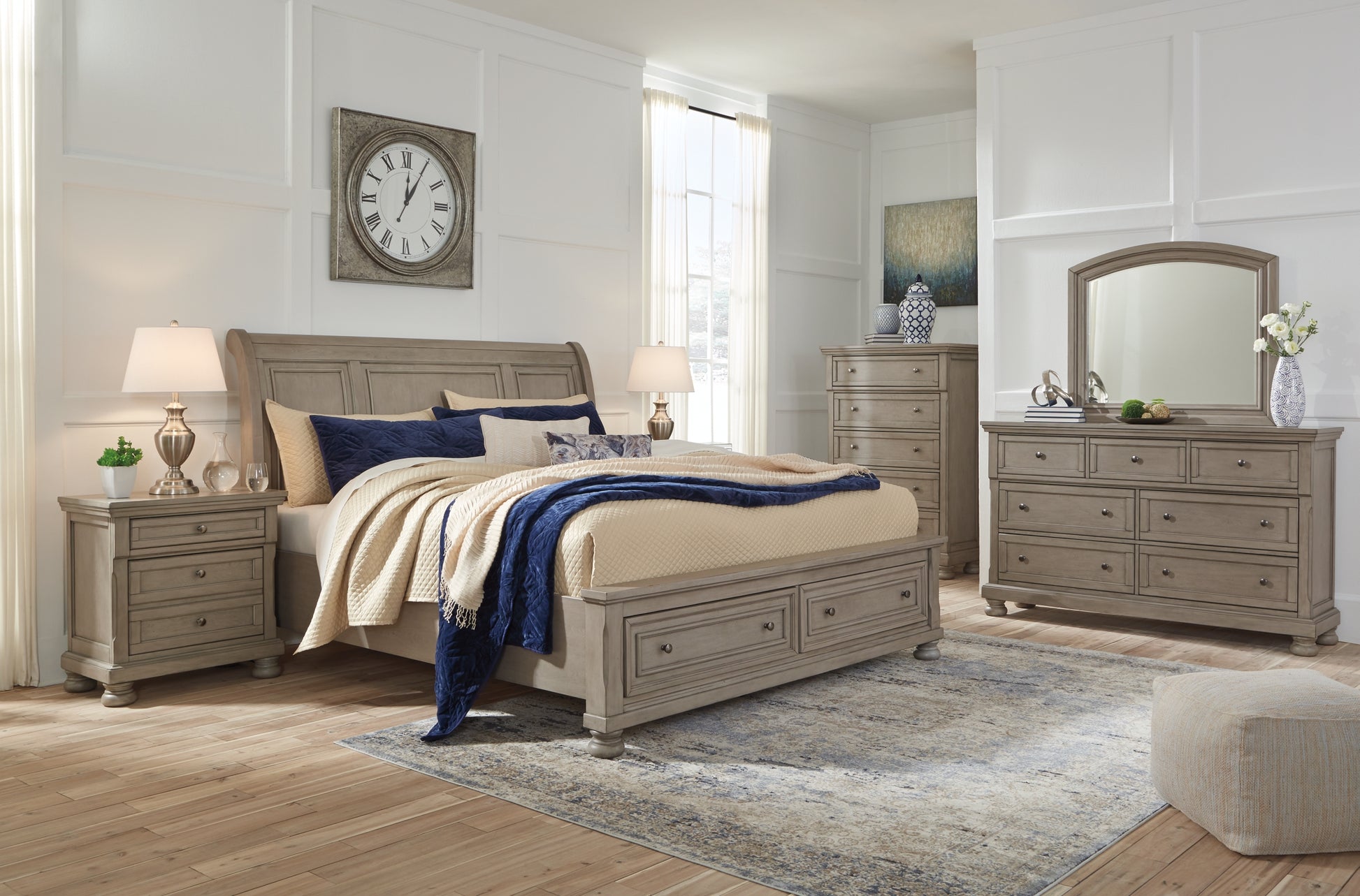 Lettner Queen Sleigh Bed with 2 Storage Drawers with Mirrored Dresser Signature Design by Ashley®