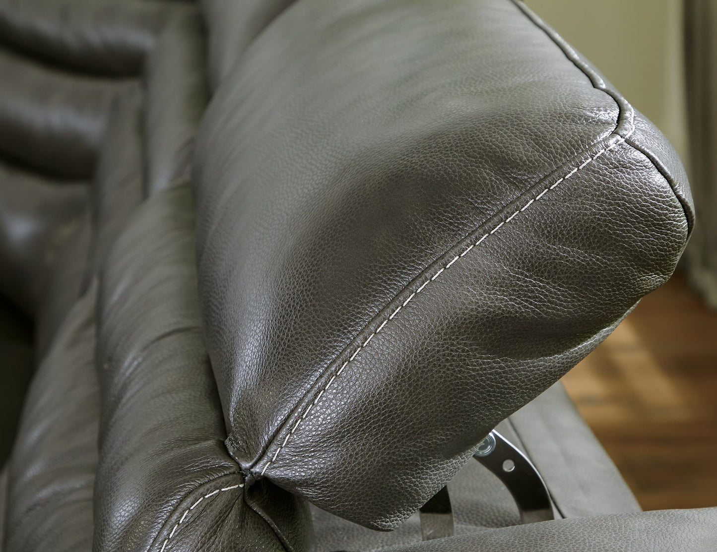 Center Line 7-Piece Power Reclining Sectional Signature Design by Ashley®