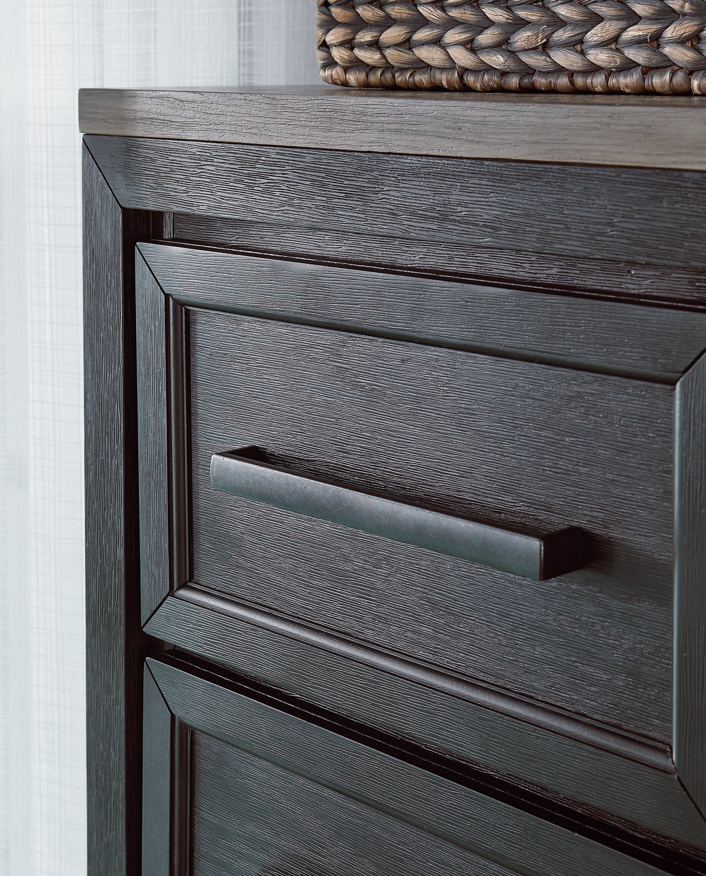 Foyland Queen Panel Storage Bed with Mirrored Dresser and Chest Signature Design by Ashley®